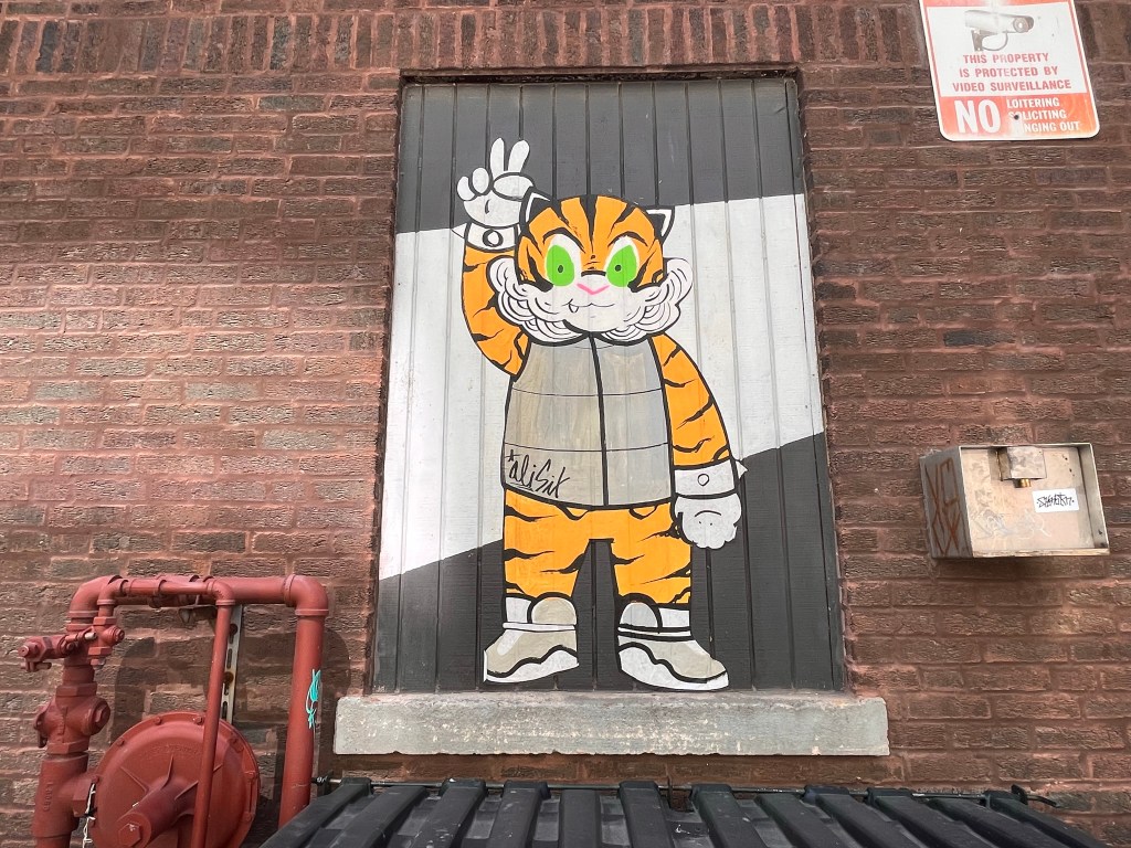 Flaneuring – Uptown Public&nbsp;Art