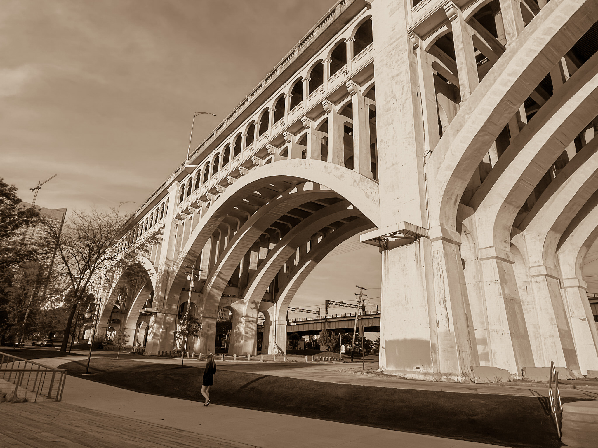 Flaneuring – Exploring Cleveland’s Iconic Bridges Along the Cuyahoga River